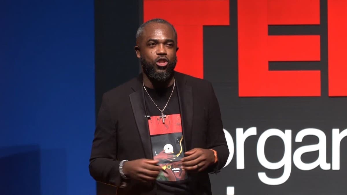 Dr. William L. Blake holder TEDx-foredrag om AI i K-12-utdanning